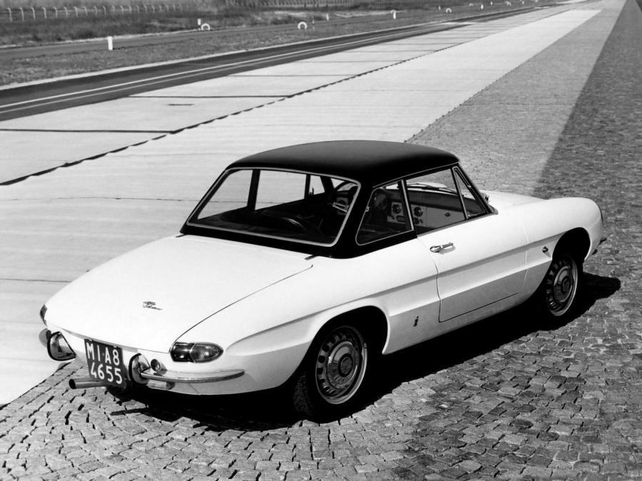  Alfa Romeo Spider 1600 Duetto (105) 1966 года  (фото 3 из 41)